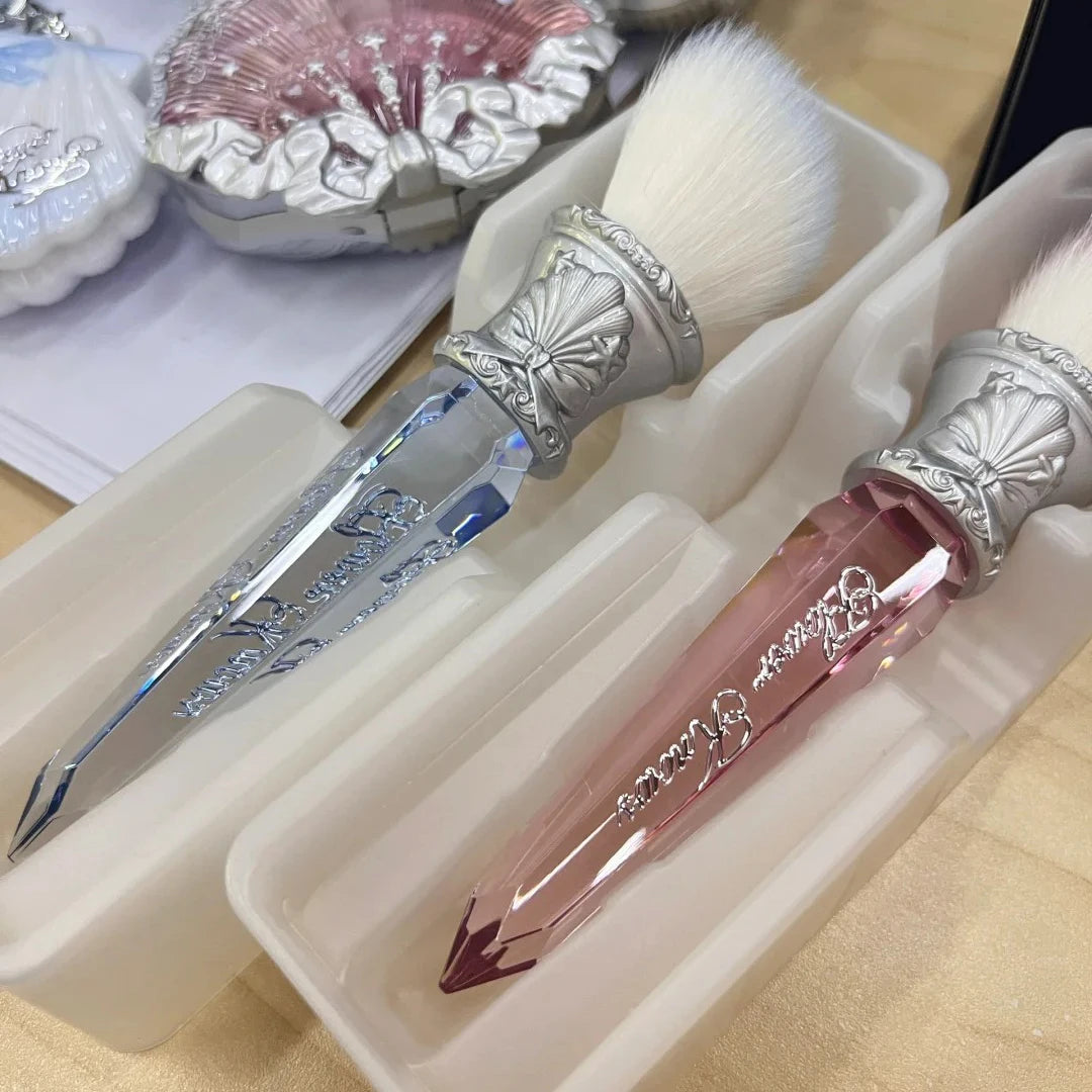 Flower Knows Shell Pearl Makeup Set Eyeshadow Lip Gloss Blush Ocean Gift Box Cosmetic Kit New Collection Mermaid Theme