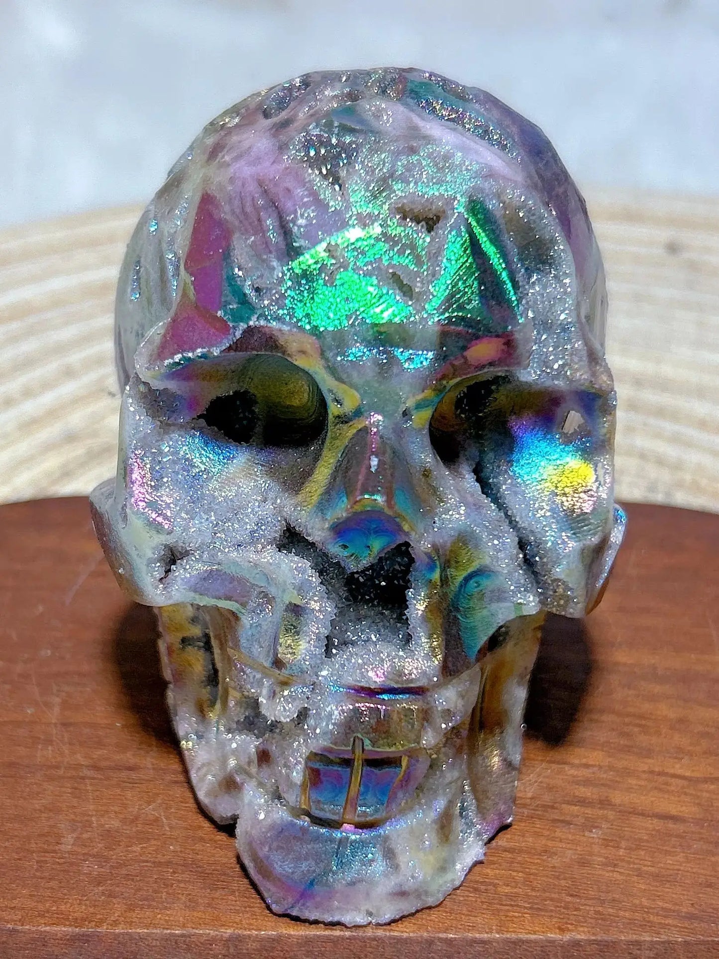 Colorful Aura Crystal Skull ā Natural Druzy Geode for Spiritual Healing & Unique Home Decoration