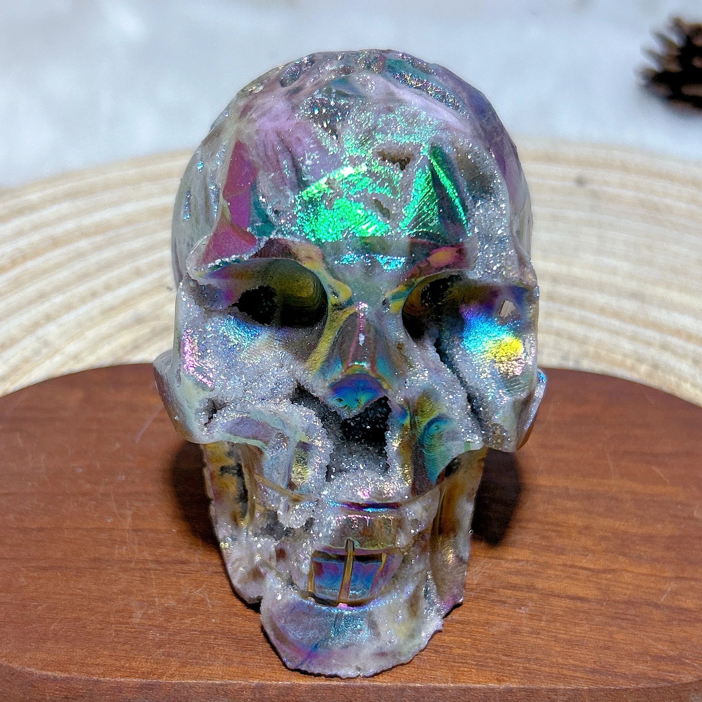 Colorful Aura Crystal Skull ā Natural Druzy Geode for Spiritual Healing & Unique Home Decoration