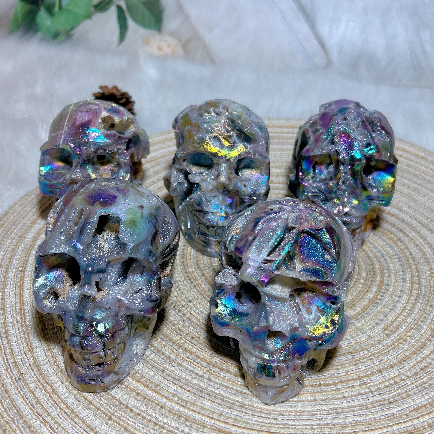 Colorful Aura Crystal Skull ā Natural Druzy Geode for Spiritual Healing & Unique Home Decoration