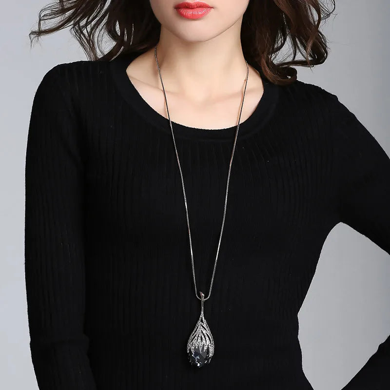 Elegant Gray Crystal Pendant Necklace – Long Statement Choker for Women, Fashion Jewelry Accessory