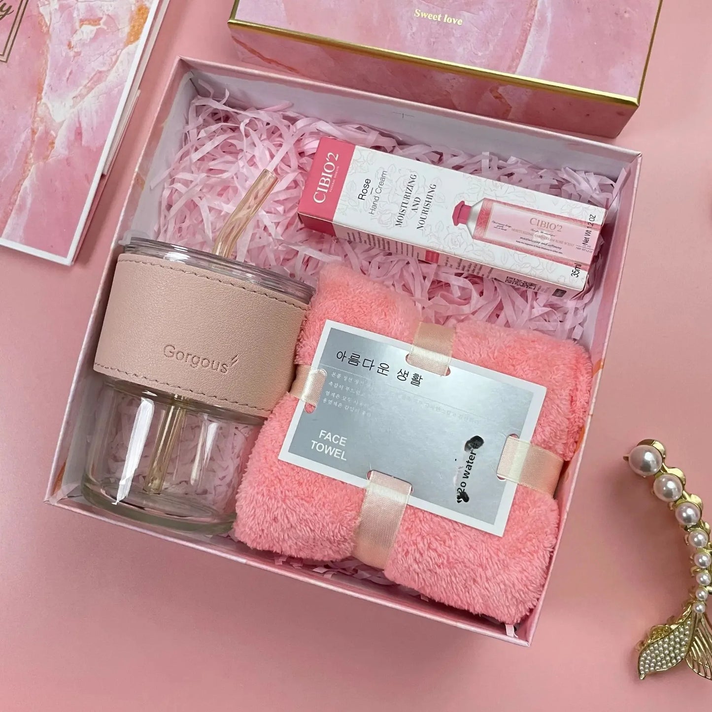 Luxury Gift Box Set for Women – Bridesmaid & Birthday Present with Accessories & Greeting Card