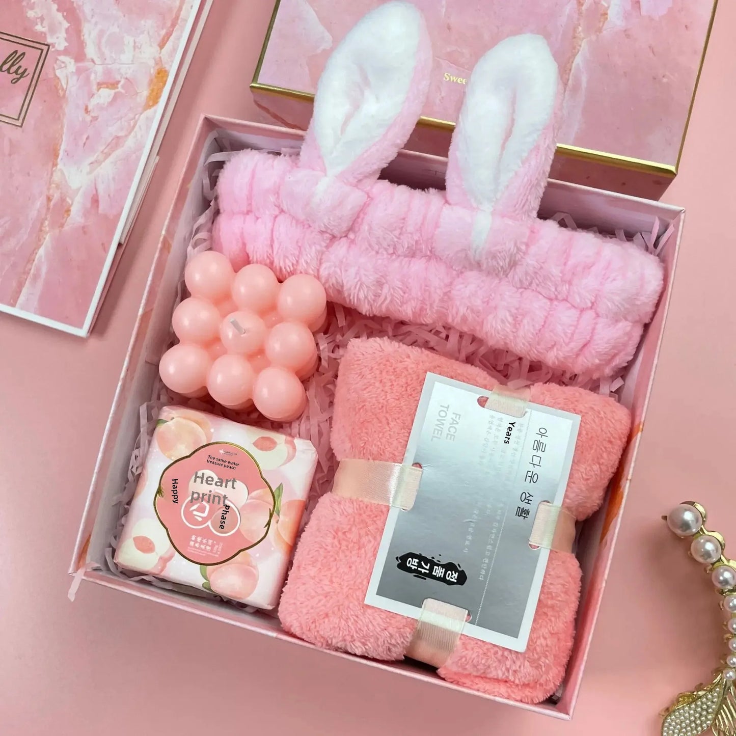 Luxury Gift Box Set for Women – Bridesmaid & Birthday Present with Accessories & Greeting Card
