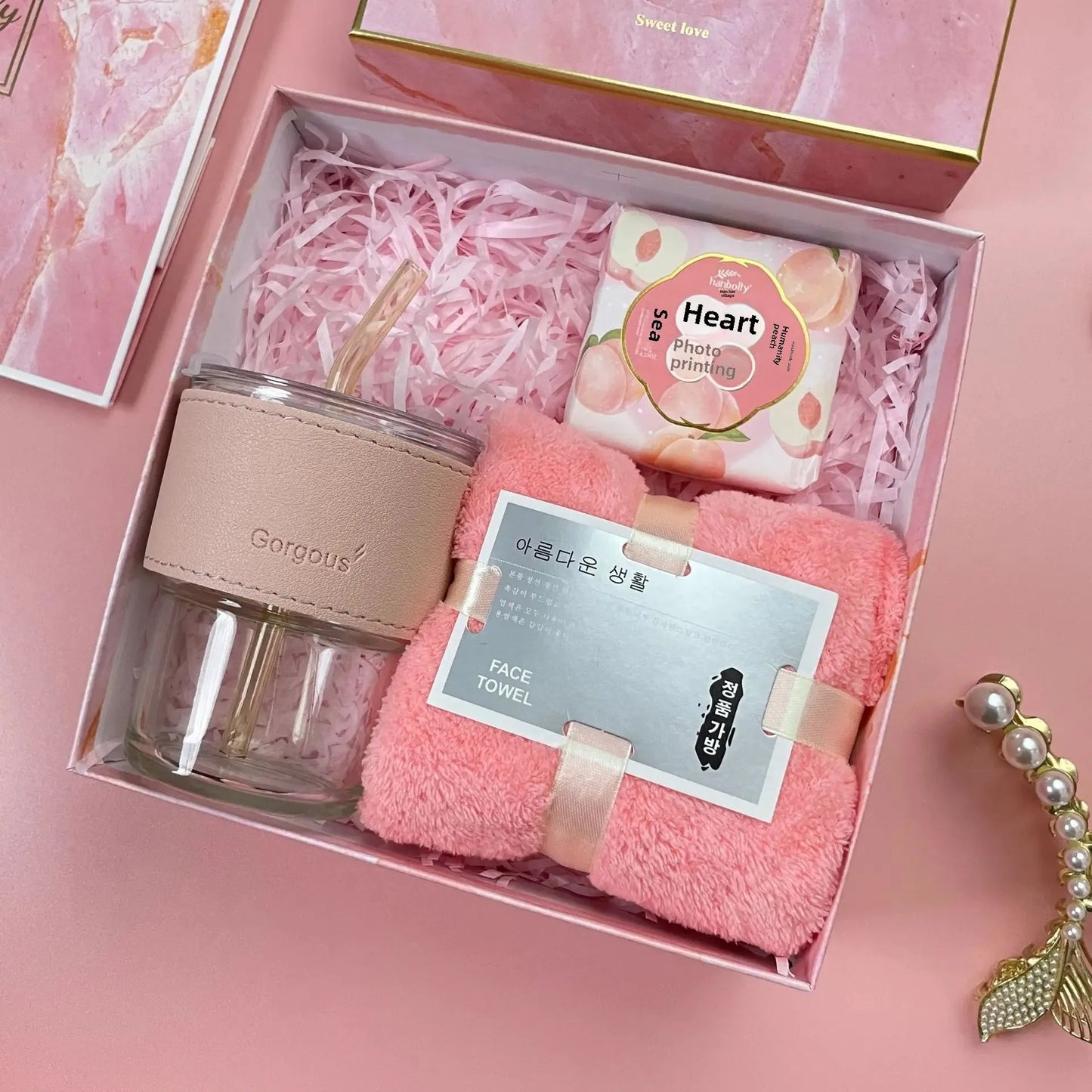 Luxury Gift Box Set for Women – Bridesmaid & Birthday Present with Accessories & Greeting Card