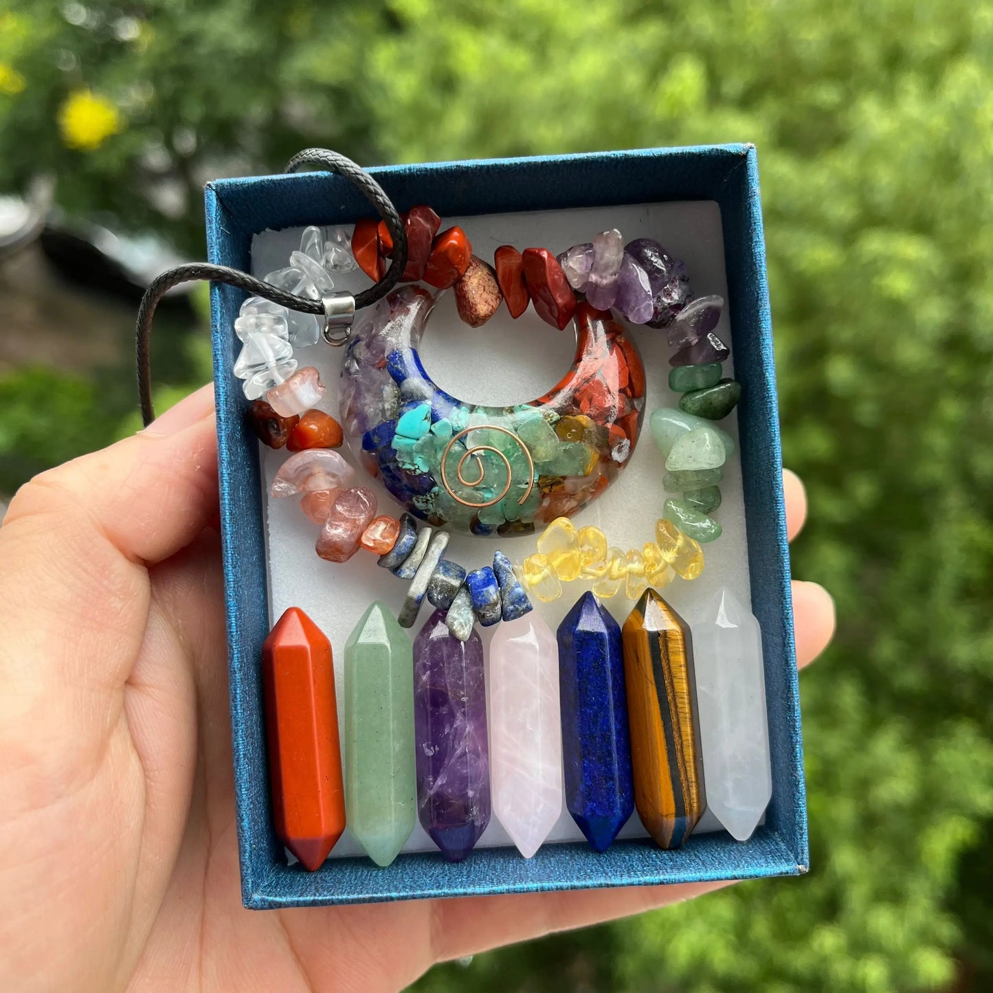 Chakra Healing Crystals Gift Set - 9pcs Quartz Stones for Energy Balance, Meditation & Home Deco