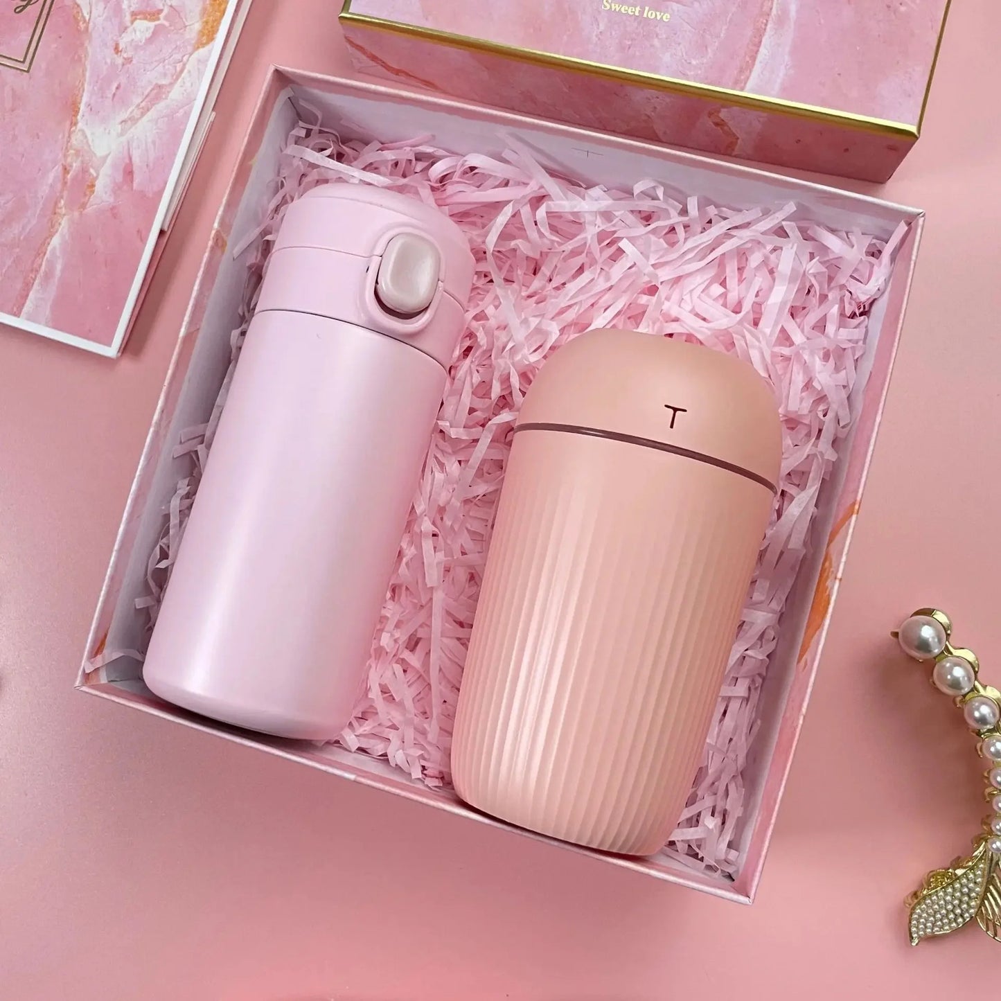 Luxury Gift Box Set for Women – Bridesmaid & Birthday Present with Accessories & Greeting Card