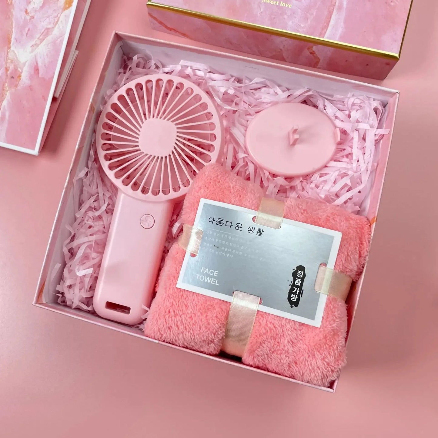 Luxury Gift Box Set for Women – Bridesmaid & Birthday Present with Accessories & Greeting Card
