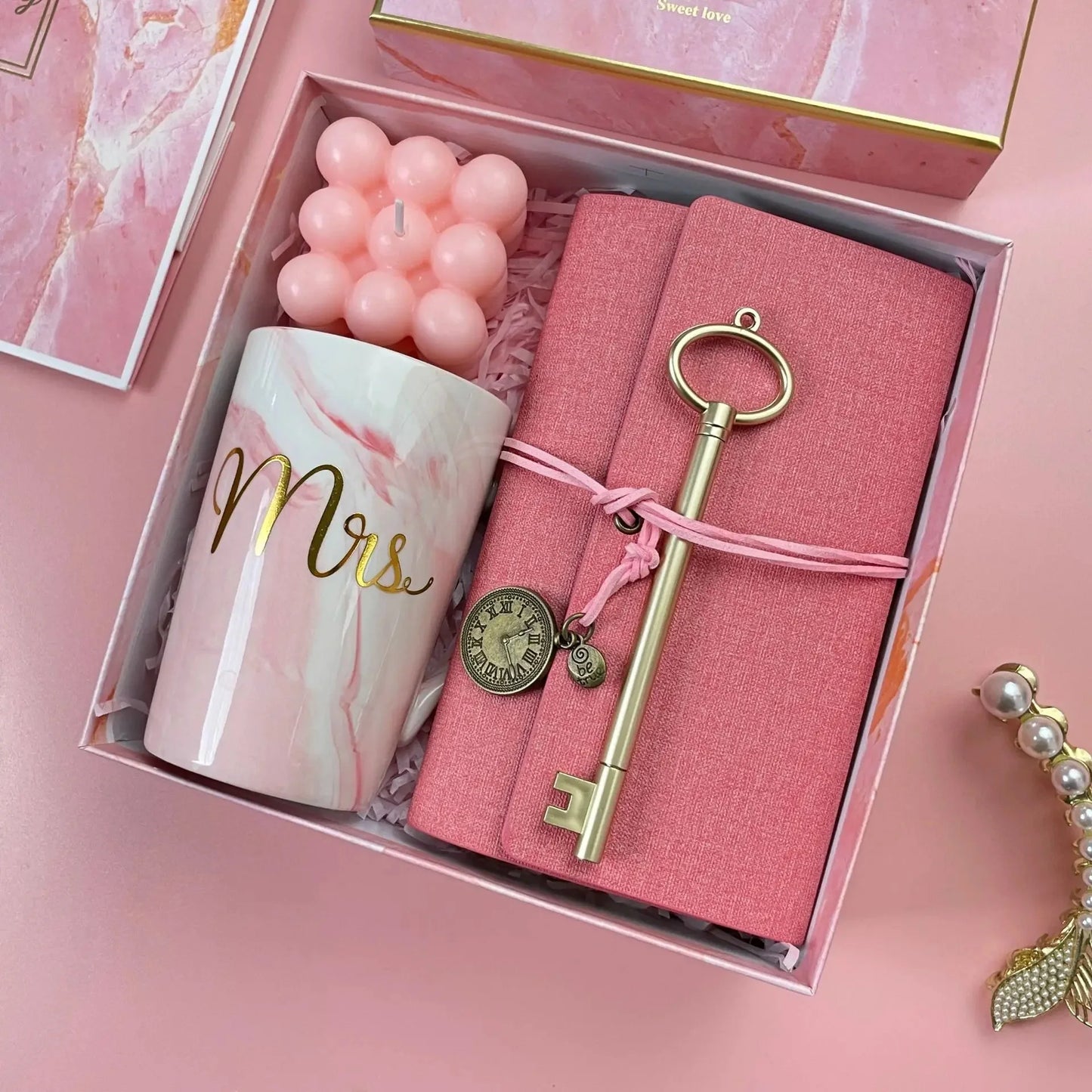 Luxury Gift Box Set for Women – Bridesmaid & Birthday Present with Accessories & Greeting Card