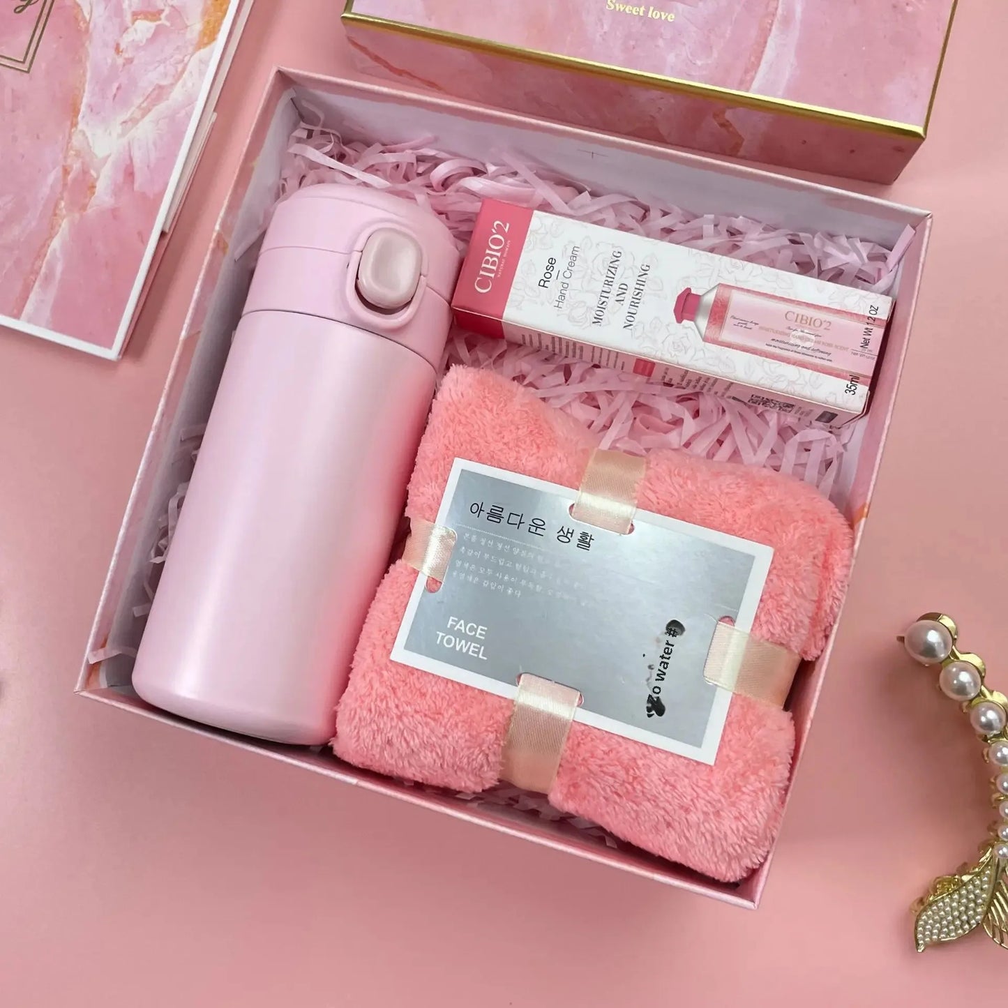 Luxury Gift Box Set for Women – Bridesmaid & Birthday Present with Accessories & Greeting Card
