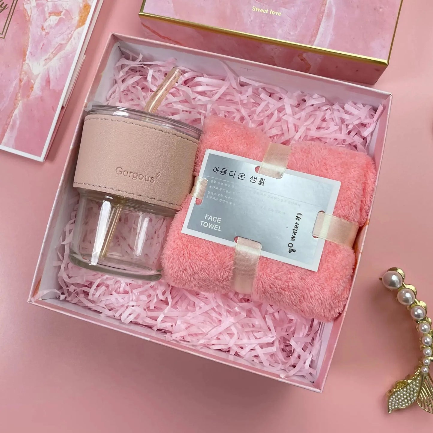Luxury Gift Box Set for Women – Bridesmaid & Birthday Present with Accessories & Greeting Card