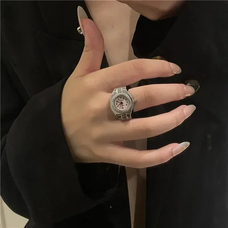 Vintage Punk Mini Watch Ring – Unique Quartz Timepiece for Men & Women | Stylish Retro Finger Accessory